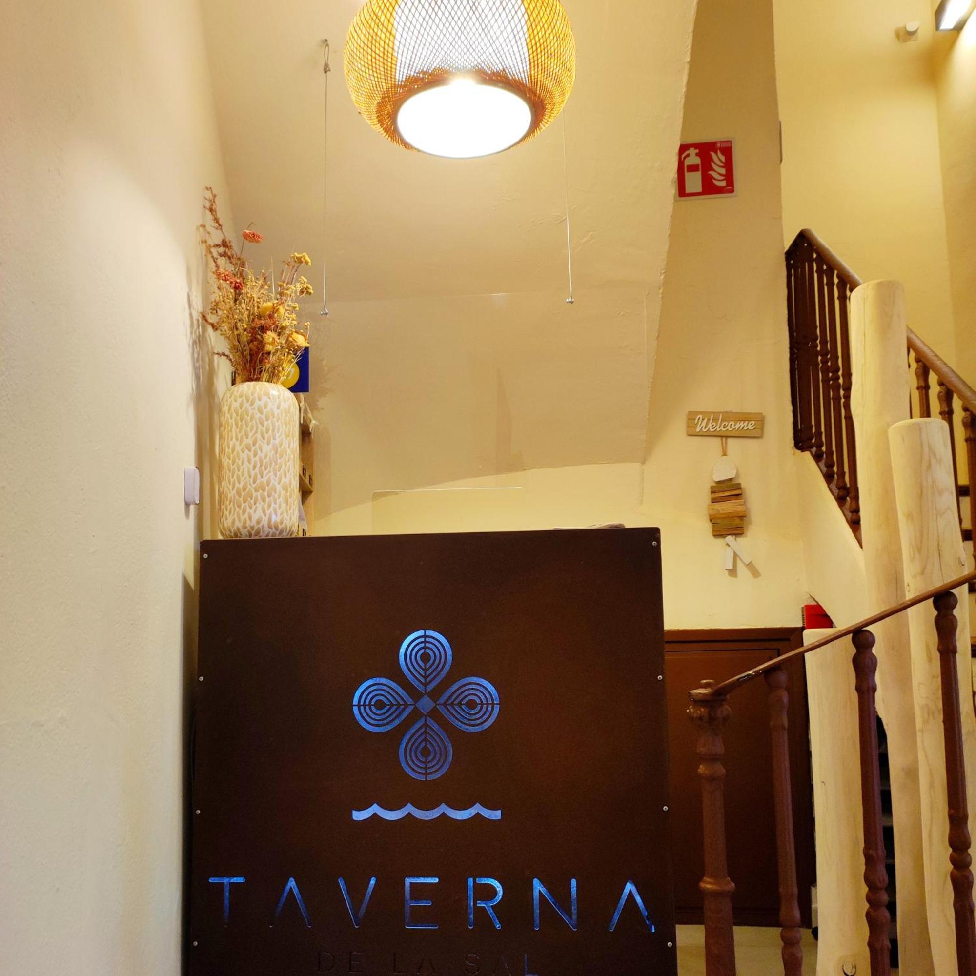Taverna De La Sal Boutique Hotel L' Escala Bagian luar foto